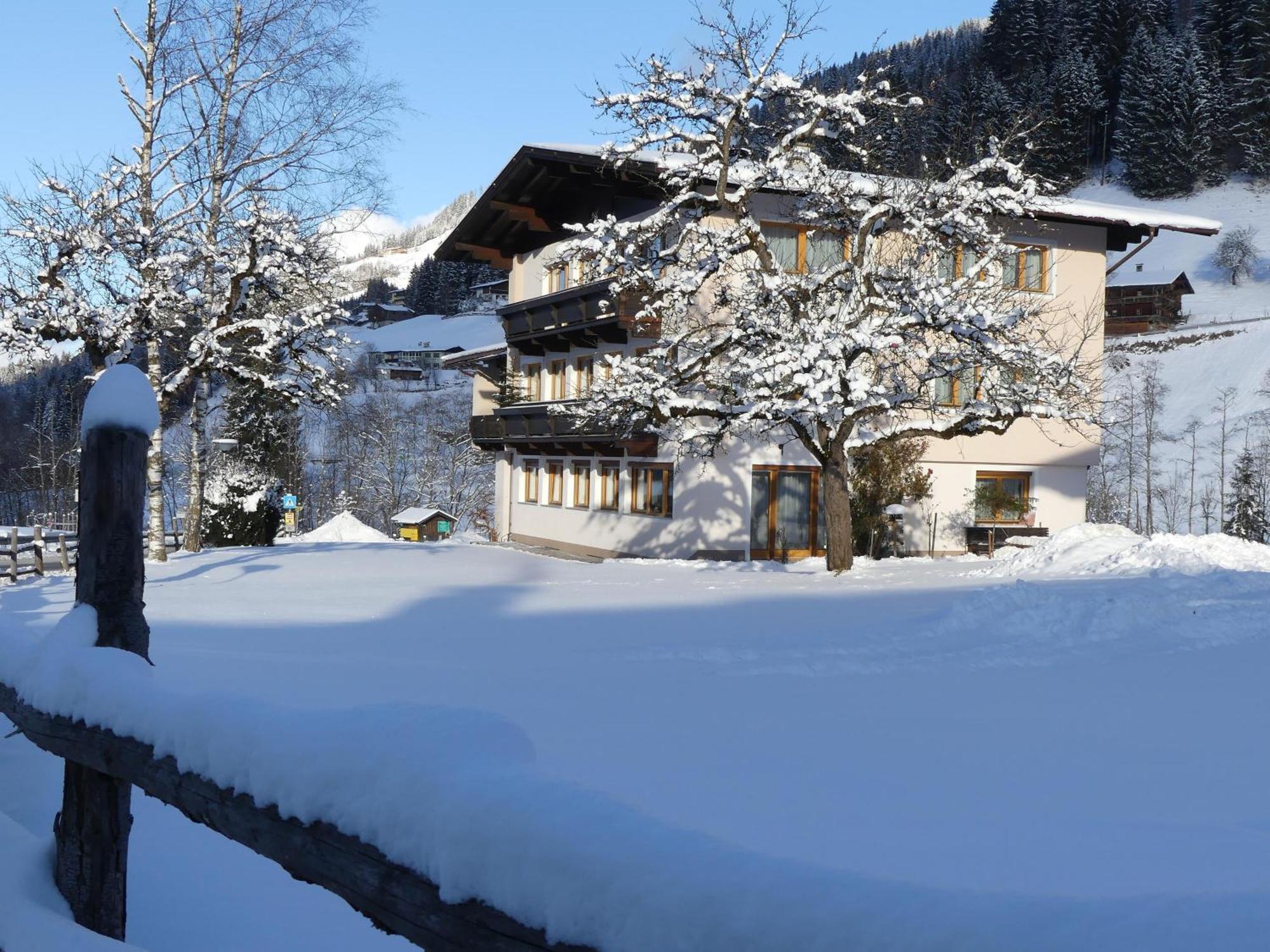 Gaestehaus Fohringer Kelchsau ภายนอก รูปภาพ